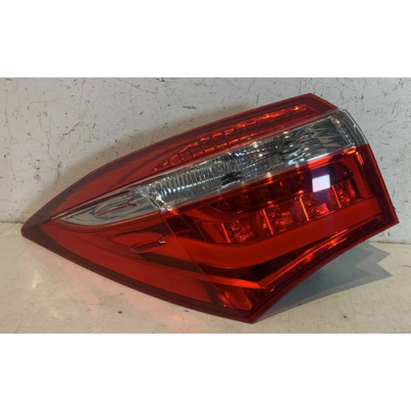 Lanterna Esquerda Toyota Corolla Led 2014 2015 2016 2017 Esquerdo/motorista Vermelho