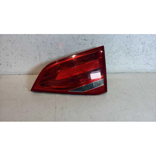 Lanterna Tampa Direita Audi A4 2009 2010 2011 2012 Usado Direito/passageiro Vermelho