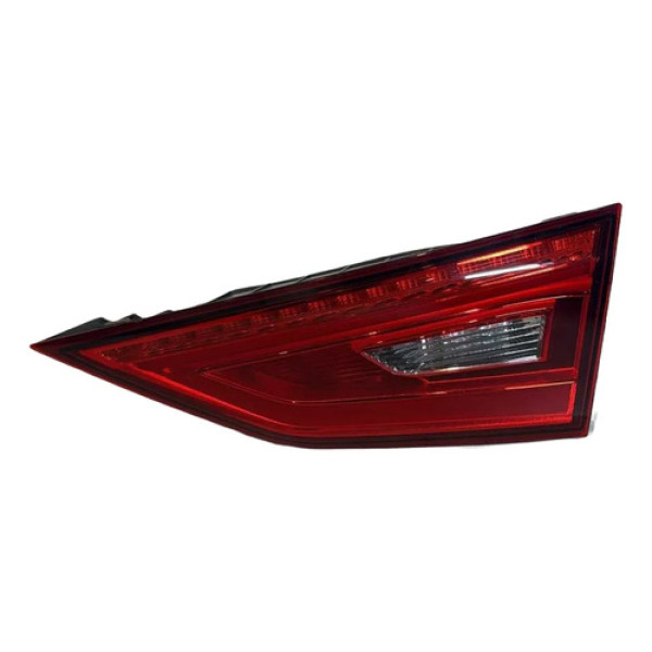 Lanterna Tampa Traseira Audi A3 2014 2015 2016 2017 L.d Direito/passageiro Vermelho