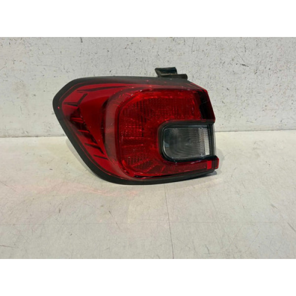 Lanterna Esquerda Fiat Argo 2017 2018 2019 2020 2021/2025 Esquerdo/motorista Vermelho