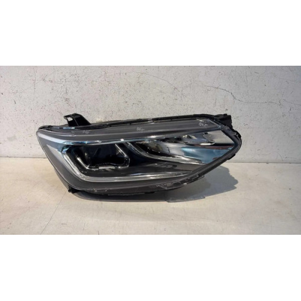 Farol Direito Chevrolet Tracker Led 2021 2022 2023 2024 Direito/passageiro
