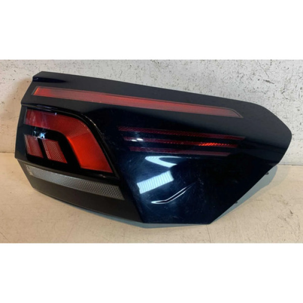 Lanterna Direita Vw Nivus 2020 2021 2022 Original Direito/passageiro Preto