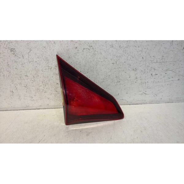 Lanterna Tampa Esquerda Nissan Kicks 2017 2018 2019 2020 Esquerdo/motorista Vdrmelho