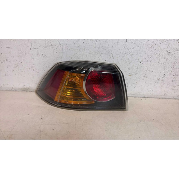 Lanterna Esquerda Mitsubishi Lancer 2011 2012 2013 2014/2019 Esquerdo/motorista Vermelho