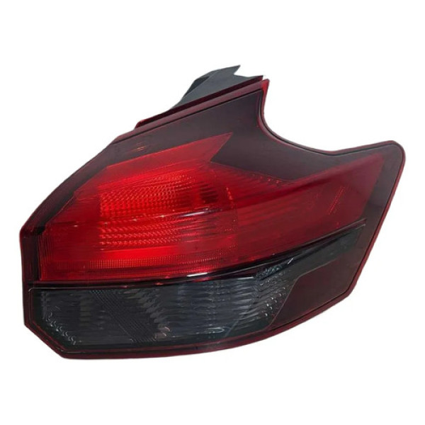 Lanterna Direita Nissan Kicks Fume 2017 2018 2019 2020 2021 Direito/passageiro Vermelho