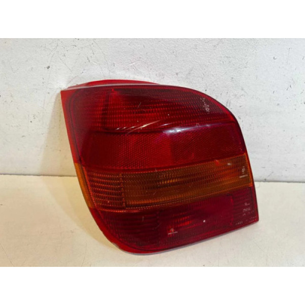 Lanterna Ford Fiesta L.e 1990 1991 1992 1993 1994 1995 / Ori Esquerdo Vermelho
