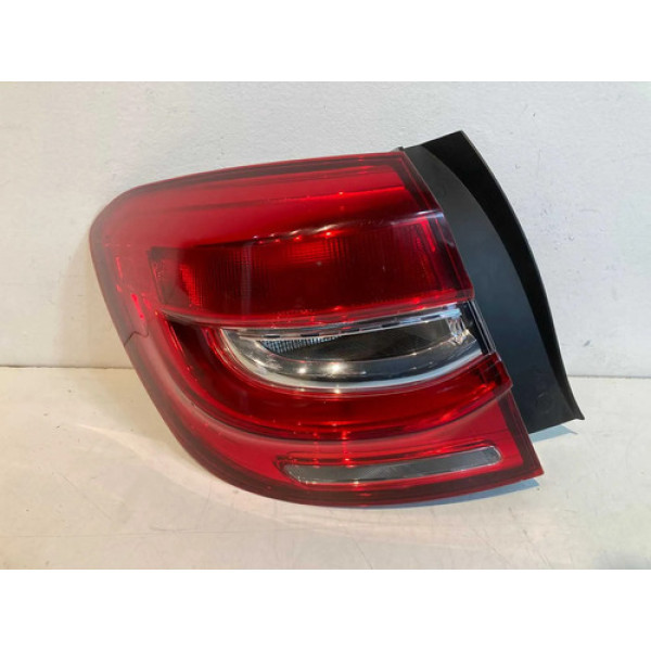 Lanterna Renault Sandero L.e 2020 2021 2022 / Original Esquerdo/motorista Vermelho