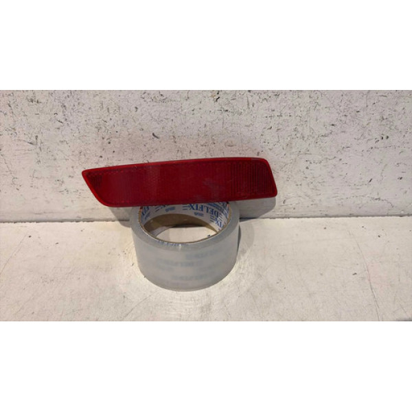 Refletor Direito Parachoque Traseiro  Corolla 2014 - 2017 Vermelho