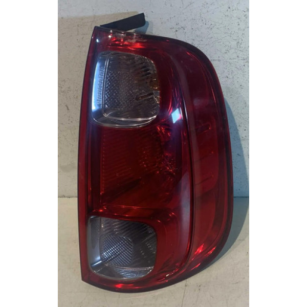 Lanterna Lado Direito Fiat Uno Vivace 2010/2014 (usado) Direito/passageiro Vermelho
