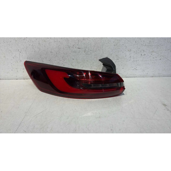 Lanterna Esquerda Fiat Fastback 2023 2024 2025 Usado Esquerdo/motorista Vermelho