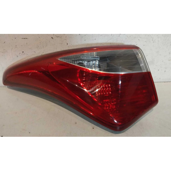 Lanterna Esquerda Hyundai Hb20 Hatch 2013 2014 2015 2016/19 Esquerdo/motorista Vermelho