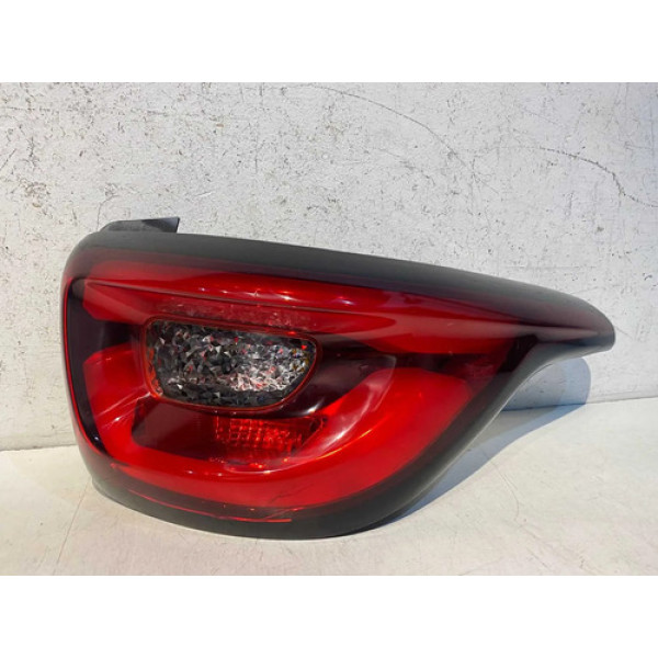 Lanterna Fiat Toro 2015 2016 2017 2018 2019 A 2022 L.d Origi Direito/passageiro Vermelho