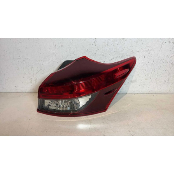 Lanterna Direita Toyota Yaris Hatch 2019 A 2023 Led Original Direito/passageiro Vermelho