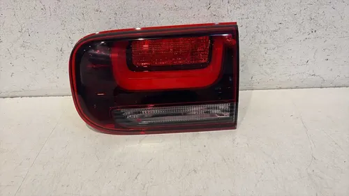 Lanterna Tampa Traseira Direita Citroën C4 Cactus 2019 2024 Direito/passageiro Vermelho