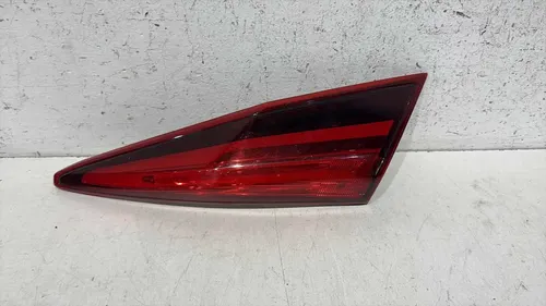 Lanterna Tampa Direita Mala Honda Civic G10 2017 A 2021 Direito/passageiro Vermelho