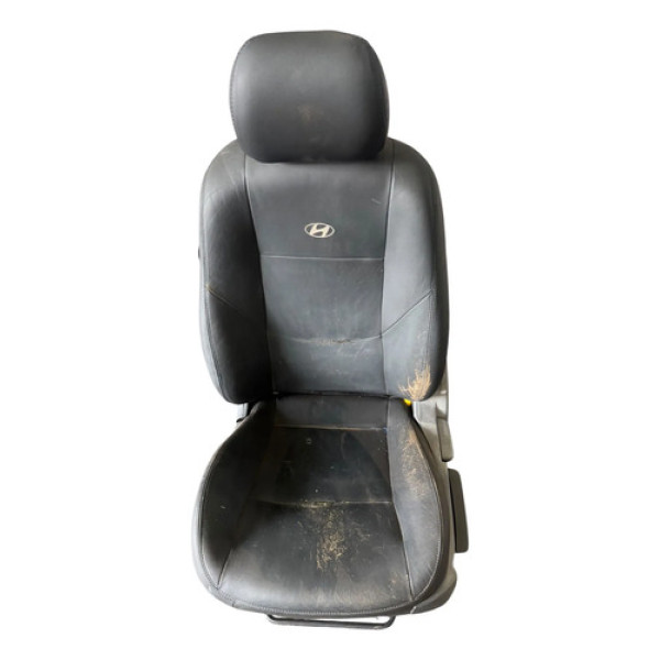 Banco Dianteiro Esquerdo C/detalhe Hyundai I30 2010 2011 Prateado