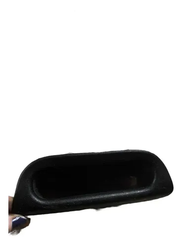 Puxador Porta Traseira Esquerda Corsa 2002/2012 90430991lh Preto Traseira
