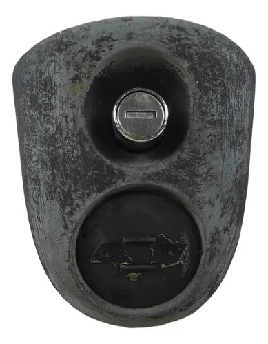 Moldura Fechadura Tampa Traseira Corsa 1994/2001 90357434