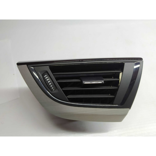Difusor De Ar Esquerdo Bmw 118 I 2012 