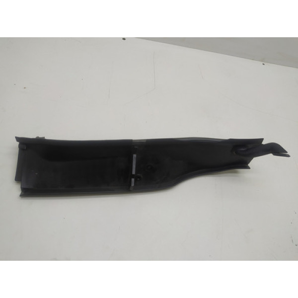 Acabamento Direito Da Churrasqueira Bmw 320i 2006