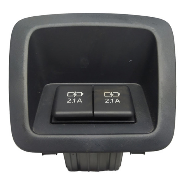 Tomada Usb Corolla Cross Xre 2022 2.0 Automático 