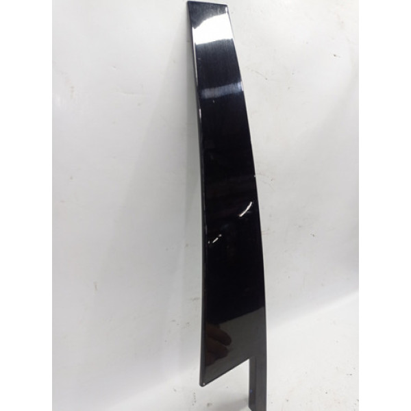 Moldura Coluna Traseira Esquerda Mercedes C200 2008