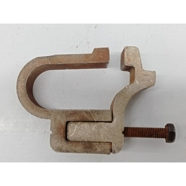 Sargento De Fixação Capota Marítima Amarok 2014  2.0 01