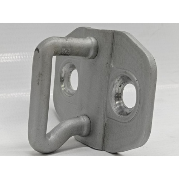Batente Porta Dianteira Direita Mercedes Cla 200 1.6 2016 