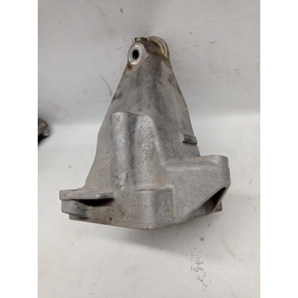 Suporte Coxim Lado Esquerdo Mercedes C180  2011 1.8 Turbo
