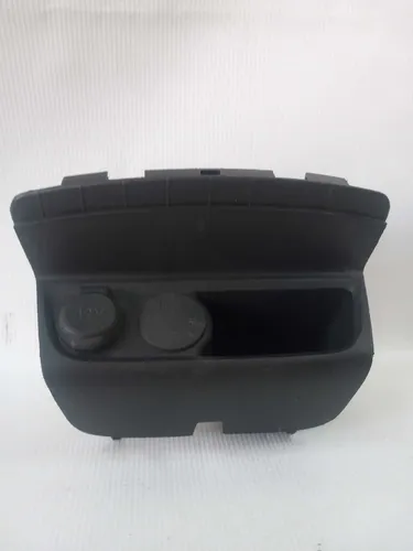 Tomada 12v Peugeot 208 2016 Preto