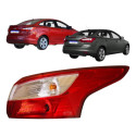 Lanterna Traseira Ford Focus Sedan S Se Titanium 2014 2015