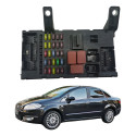 Caixa De Fusivel Fiat Linea 1.9 16v Flex 2008 2017 51825838