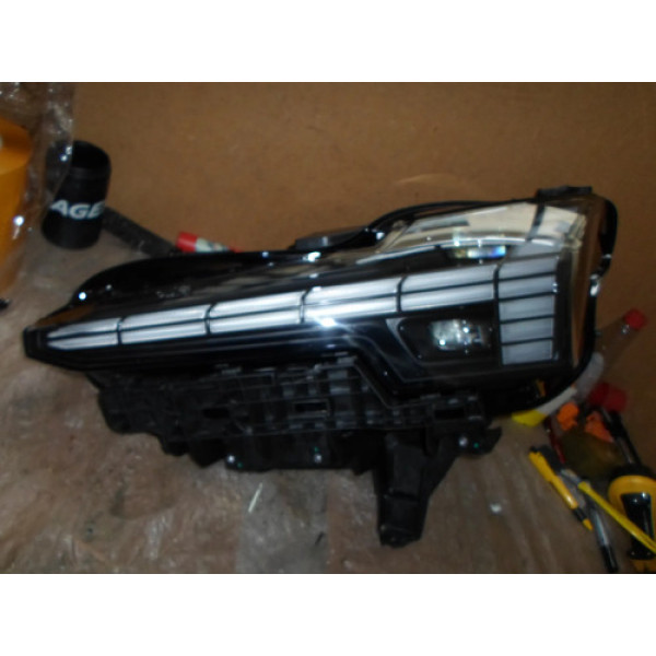 Farol Esquerdo Volvo Ex30 2024 2025 2026  #519 Esquerdo/motorista