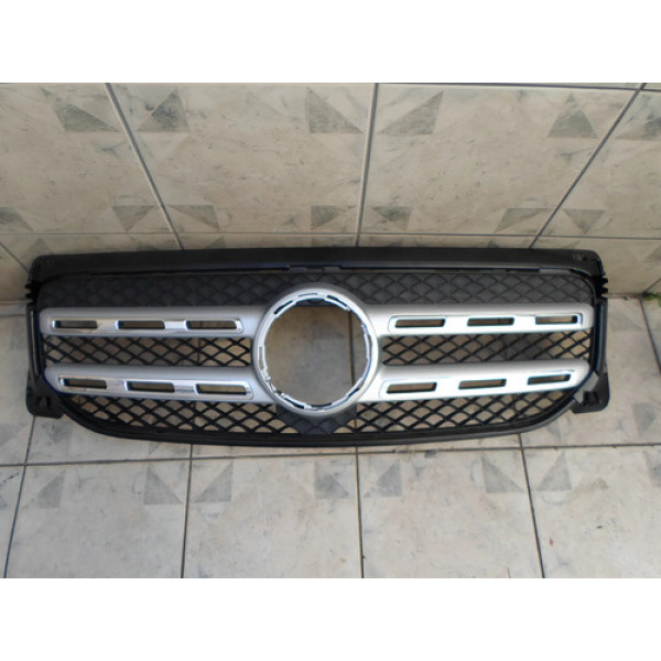 Grade Mercedes Glb Preto Fosco