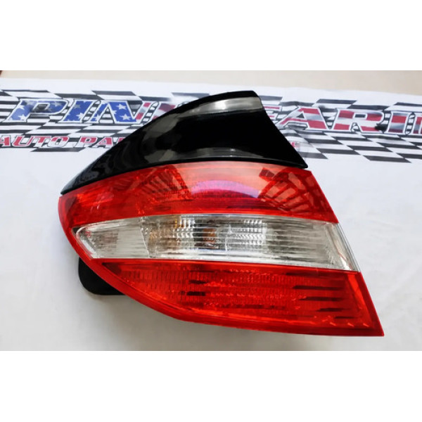 Lanterna Esquerda Mercedes Clc 2008 Até 2011 Esquerdo Vermelho