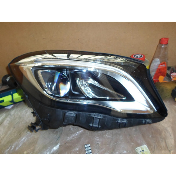 Farol Direito Mercedes Gla 2017 2018 2019 #314 Direito/passageiro