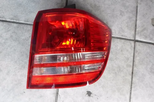 Lanterna Traseira Dodge Journey Direita Ate 2012 Com Detalhe