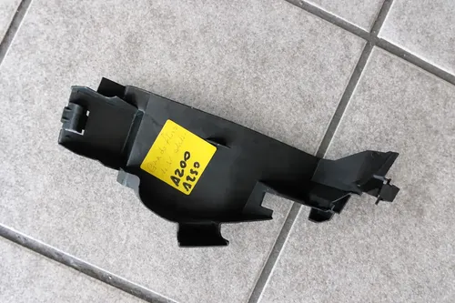 Guia Direito Do Fluxo De Ar Radiador Mercedes A200 A250