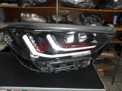 Farol Direito Bmw X3 X4 2025 2026 #645 Direito/passageiro