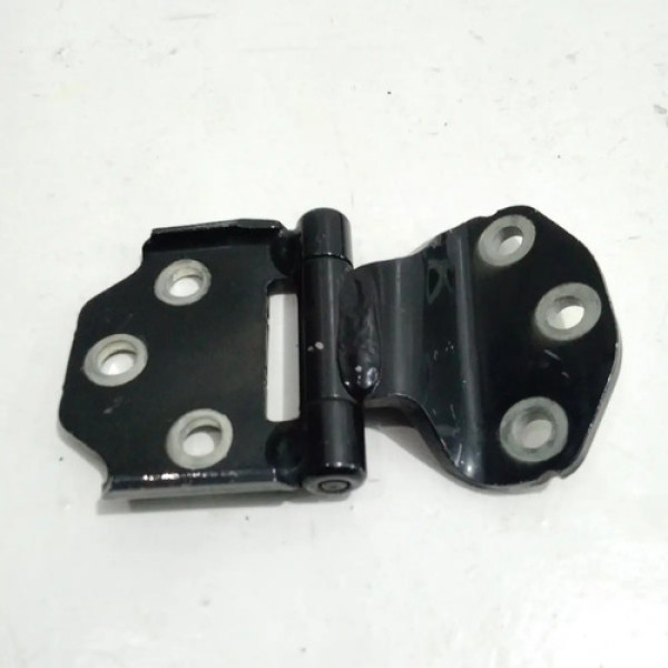 Dobradiça Superior Tampa Traseira Pajero Tr4 2011