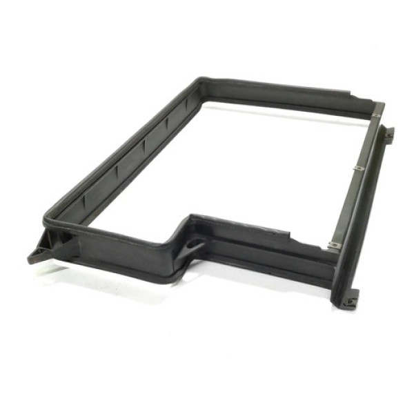 Protetor Do Radiador Volvo 960 1992 Sku 36809