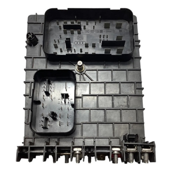 Caixa De Fusível Externa Audi A3 2007