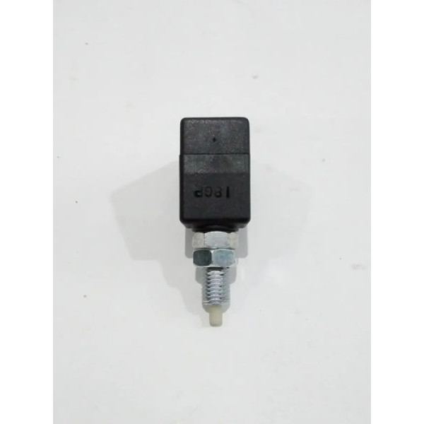 Interruptor Luz De Freio Kia G.carnival 2009