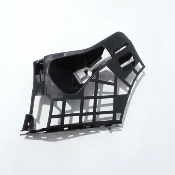Suporte Lado Esq Do Parachoque Dian Gla 200 2016 Sku 65431
