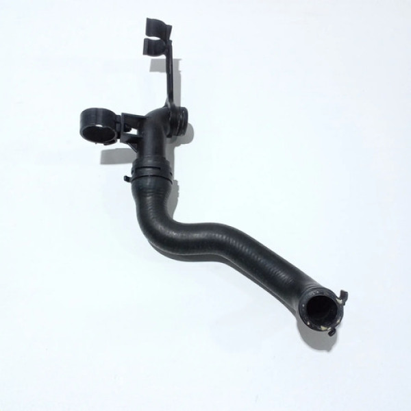 Flange Da Água Do Cabeçote C180 Kompressor 2011