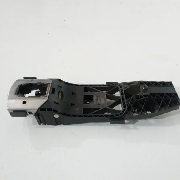 Suporte Da Maçaneta Dianteira Esquerda Jetta 2012 Cod 62399