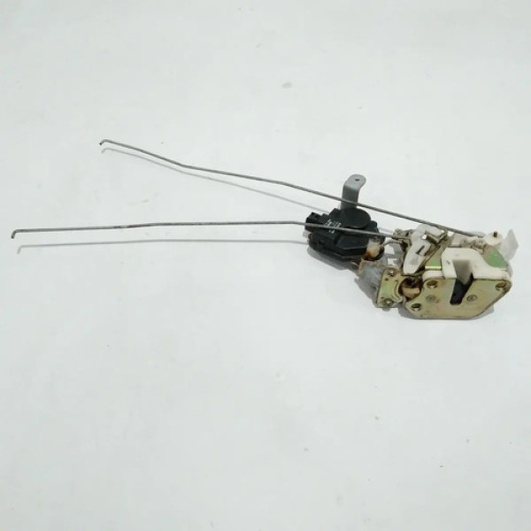 Fechadura Da Porta Traseira Direita Pajero Io 2001 Sku 56724
