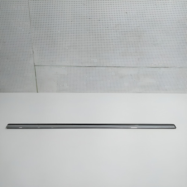 Friso Inferior Porta Dianteira Esq Passat 2012 Cod 60750 Preto