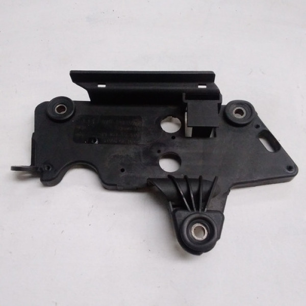 Placa De Retenção Da Válvula Solenóide Passat 2001 Sku