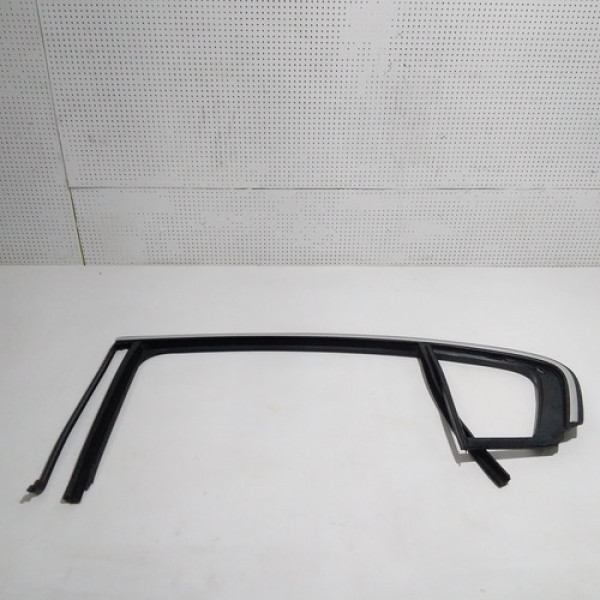 Canaleta Traseira Esquerda Passat 2.0 Tsi 2010